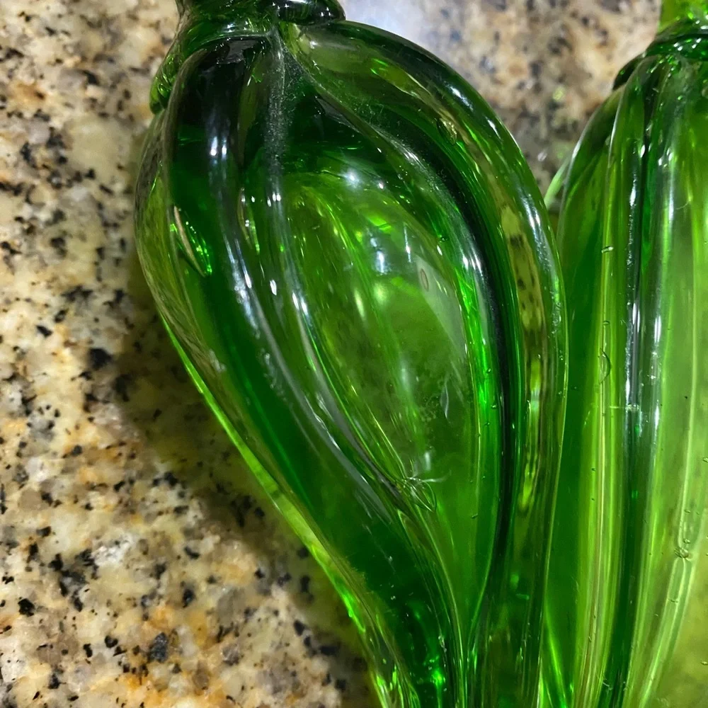 Vintage Pair of Mid Century Modern Hand Blown Green Art Glass 6” Pepper Decor